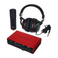 Focusrite Scarlett 2i2 Studio (4th Gen) Recording Bundle